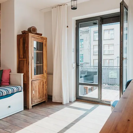 Ice Next To The Wawel Castle Free Parking Two Cars