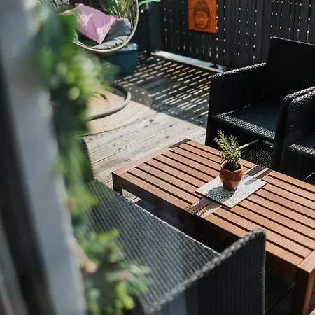 Ice Next To The Wawel Castle Free Parking Two Cars Apartment